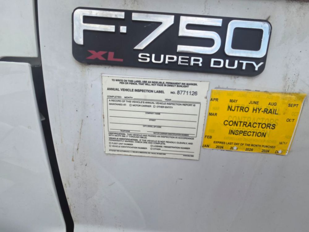 2015 Ford F-750 4x2 Elliott L-60R "Rail Gear Equipped" Aerial Truck