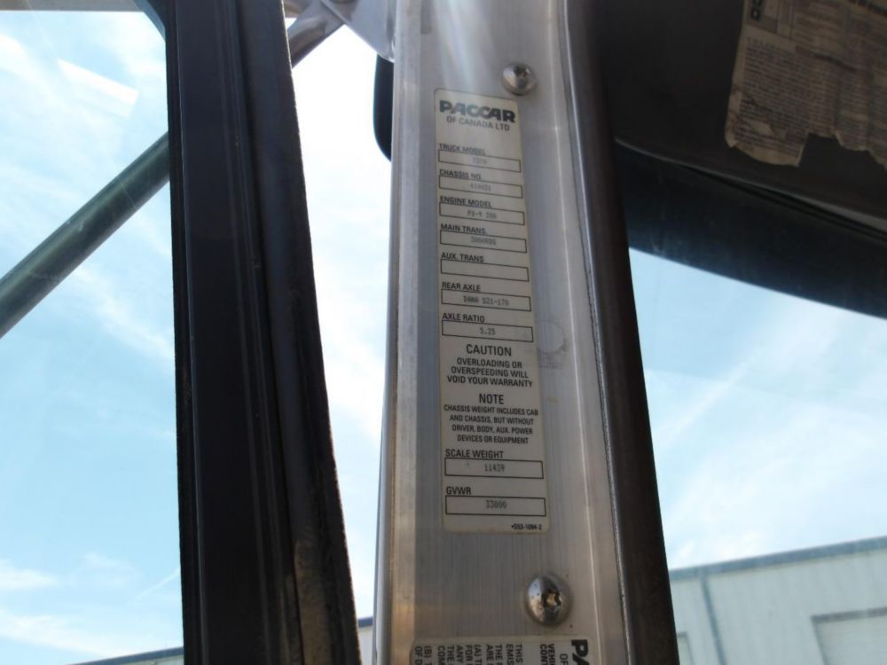 2014 Kenworth T-370 Curtain Side Box Truck