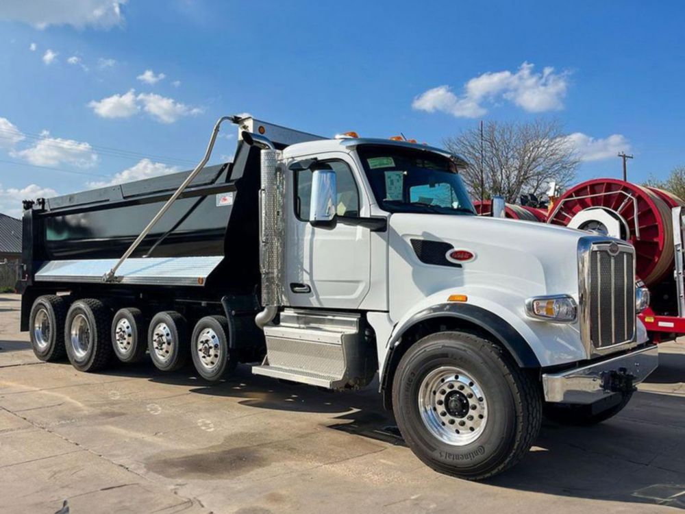 2025 Peterbilt 567 12x4 20' Ox Bodies Stampede Dump Truck