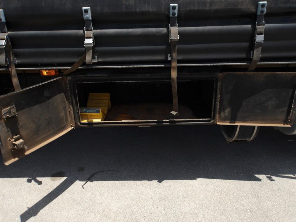 2014 Kenworth T-370 Curtain Side Box Truck