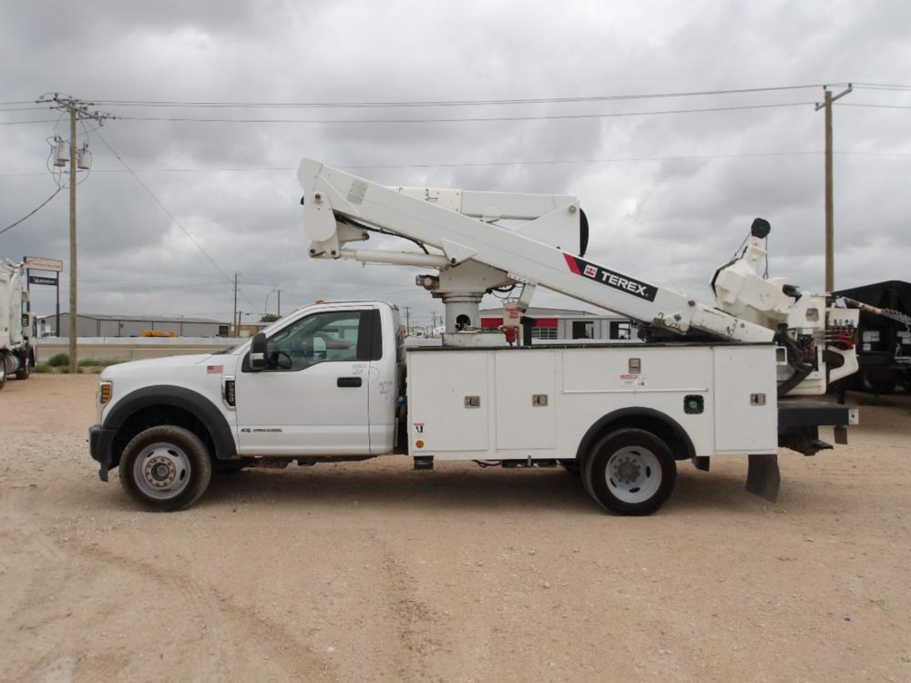 2019 Ford F-550 4x4 Terex LTM-40 Material Handler Bucket Truck