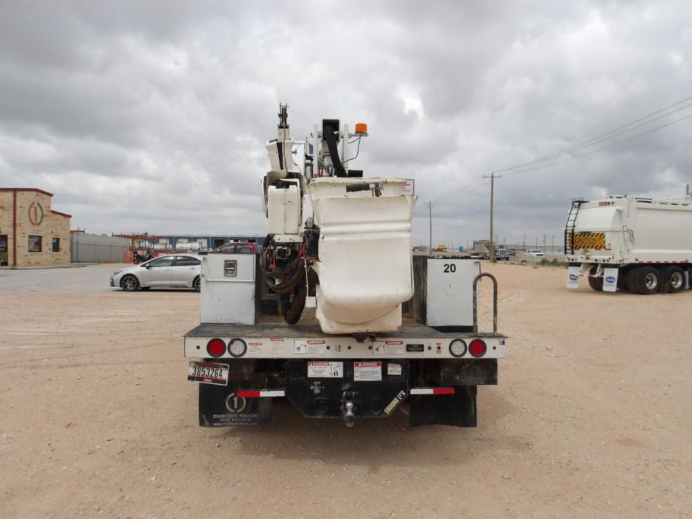 2019 Ford F-550 4x4 Terex LTM-40 Material Handler Bucket Truck