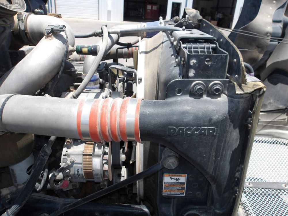 2014 Kenworth T-370 Curtain Side Box Truck