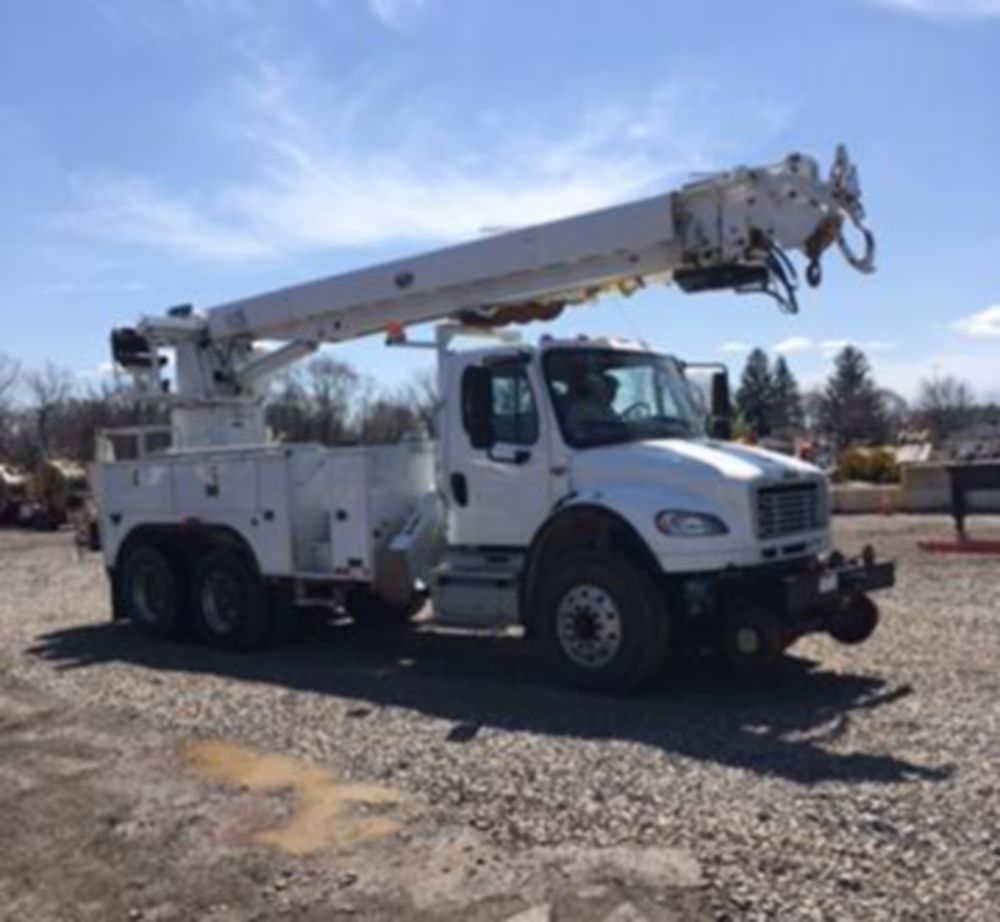 60 ft 30,000 lbs Hi-Rail Digger Derrick