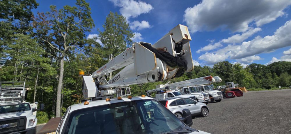 2016 Ford F-550 4x4 "2008" Terex LT-38 Bucket Truck