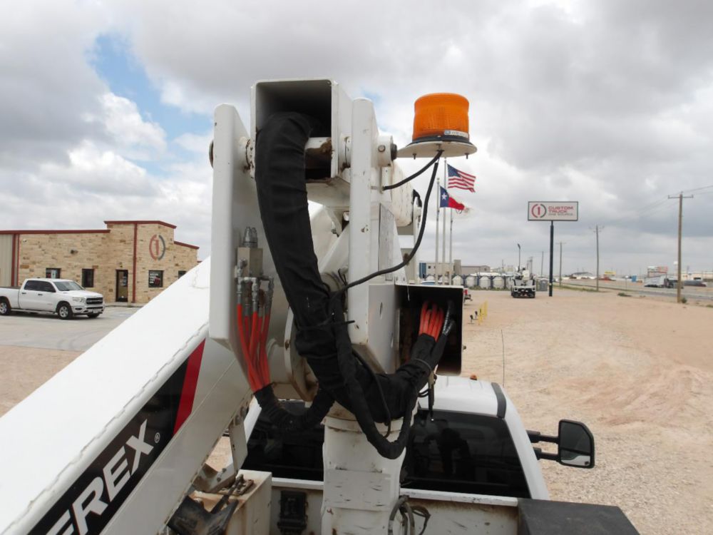 2019 Ford F-550 4x4 Terex LTM-40 Material Handler Bucket Truck