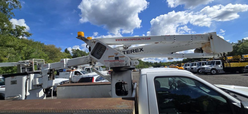 2016 Ford F-550 4x4 "2008" Terex LT-38 Bucket Truck