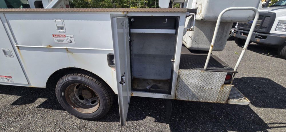 2016 Ford F-550 4x4 "2008" Terex LT-38 Bucket Truck