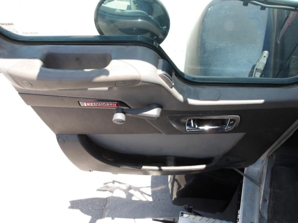 2014 Kenworth T-370 Curtain Side Box Truck