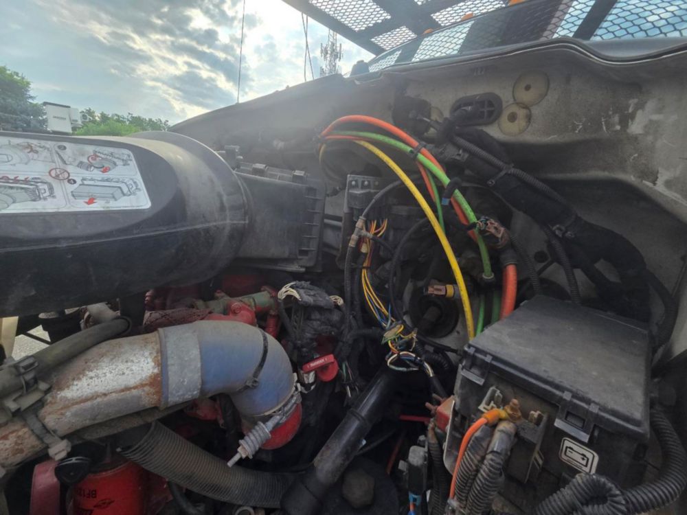 2015 Ford F-750 4x2 Elliott L-60R "Rail Gear Equipped" Aerial Truck