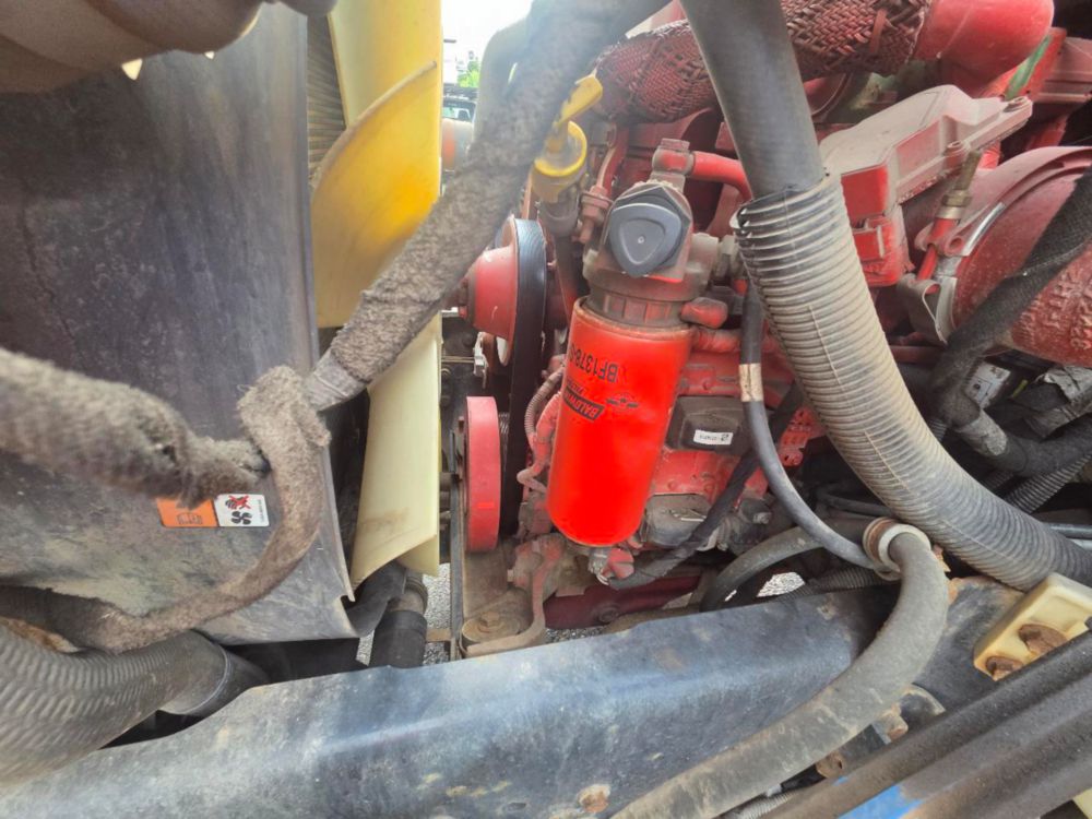 2015 Ford F-750 4x2 Elliott L-60R "Rail Gear Equipped" Aerial Truck