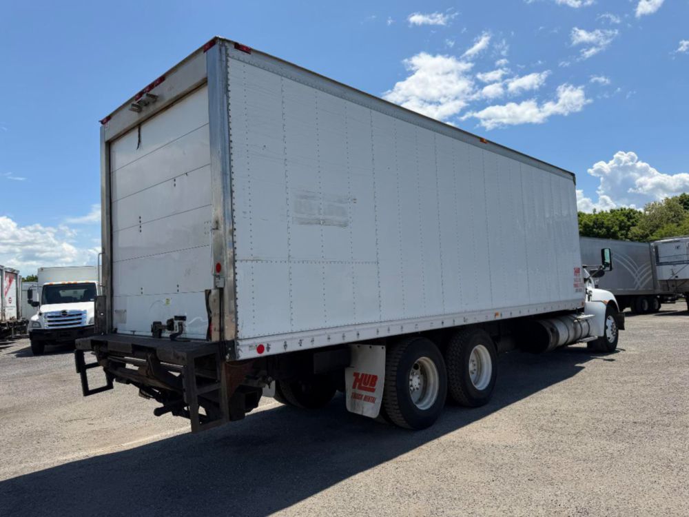 2016 Kenworth T-300 Tandem Axle Reefer Truck