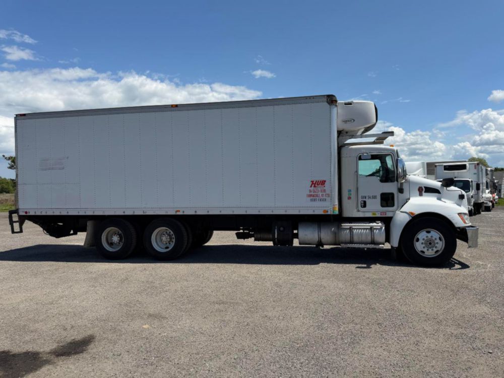 2016 Kenworth T-300 Tandem Axle Reefer Truck
