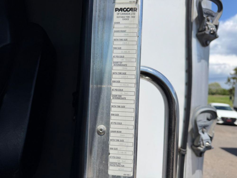 2016 Kenworth T-300 Tandem Axle Reefer Truck