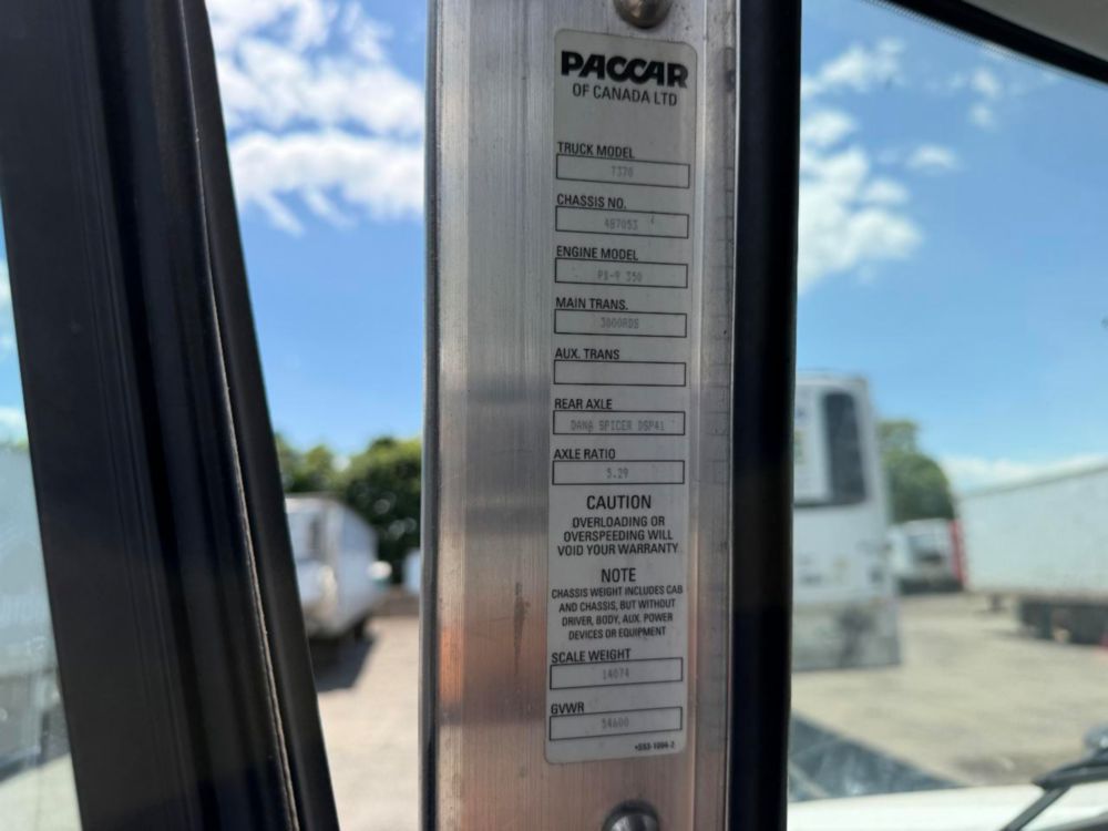 2016 Kenworth T-300 Tandem Axle Reefer Truck
