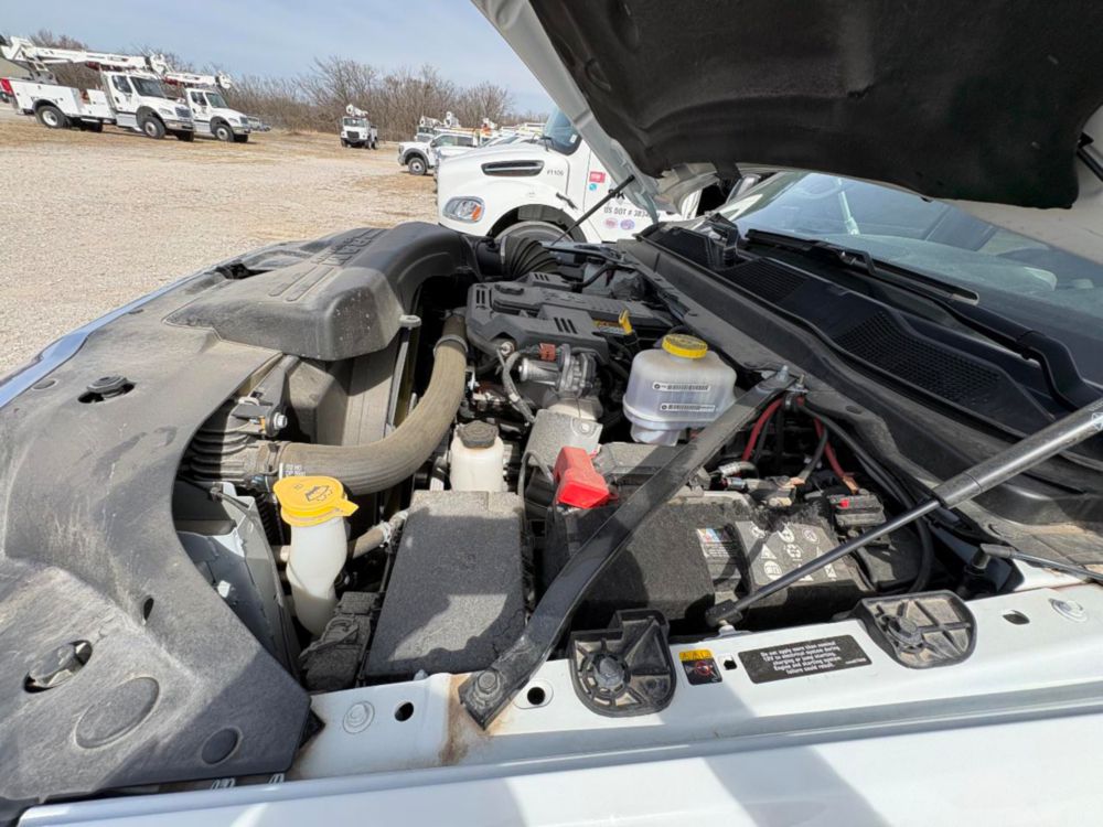 "Almost New" 2024 Dodge Ram 4x4 Crew Cab 5500 Knapheide KUV Service Truck