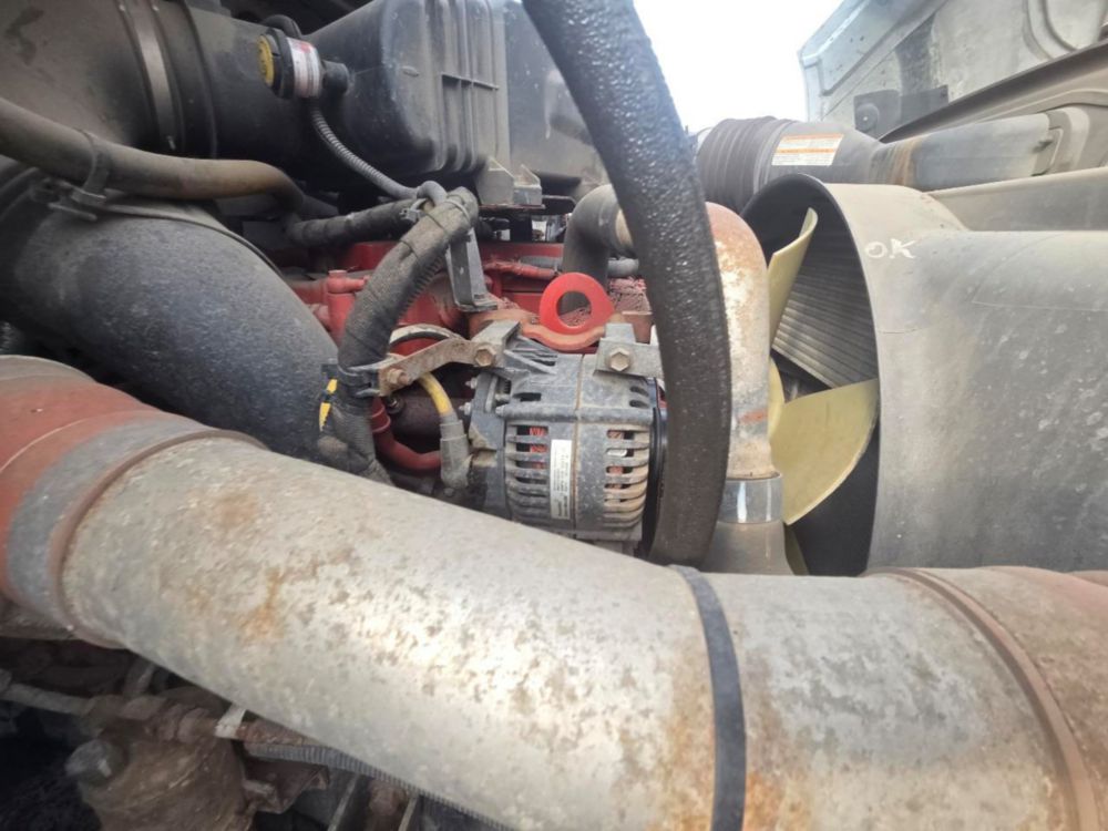 2015 Ford F-750 4x2 Elliott L-60R "Rail Gear Equipped" Aerial Truck