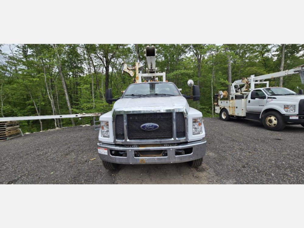 2018 Ford F-750 4x2 Versalift VTP-40-NE Cable Placer Truck