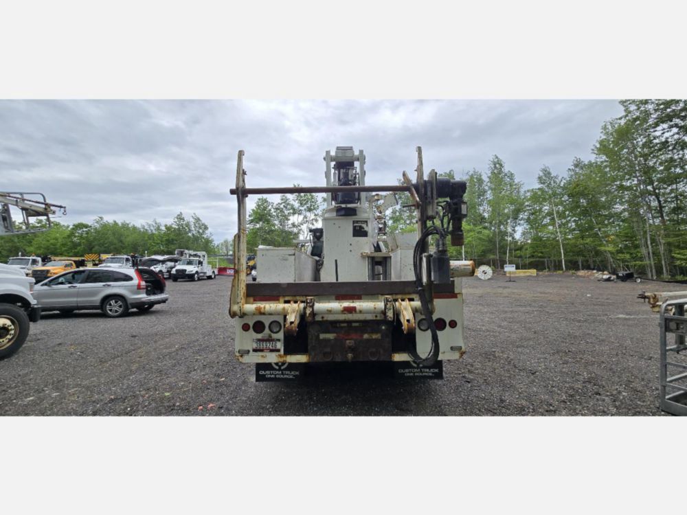 2018 Ford F-750 4x2 Versalift VTP-40-NE Cable Placer Truck