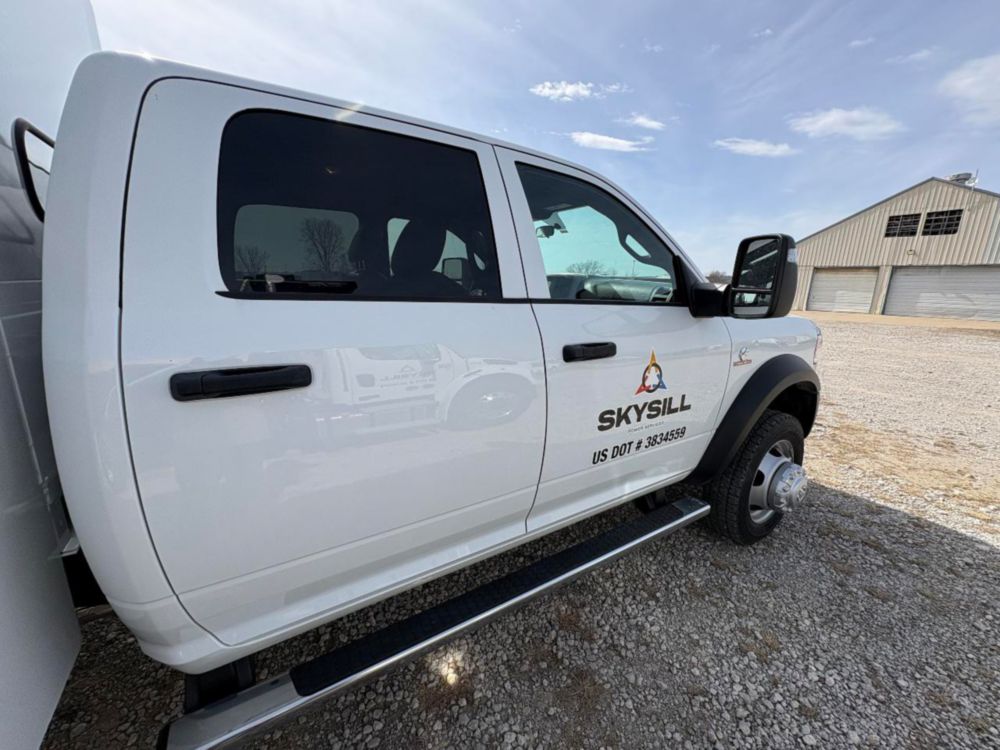 "Almost New" 2024 Dodge Ram 4x4 Crew Cab 5500 Knapheide KUV Service Truck