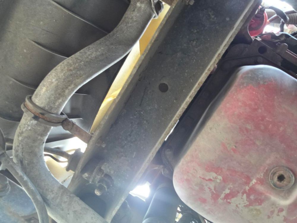 2015 Ford F-750 4x2 Elliott L-60R "Rail Gear Equipped" Aerial Truck