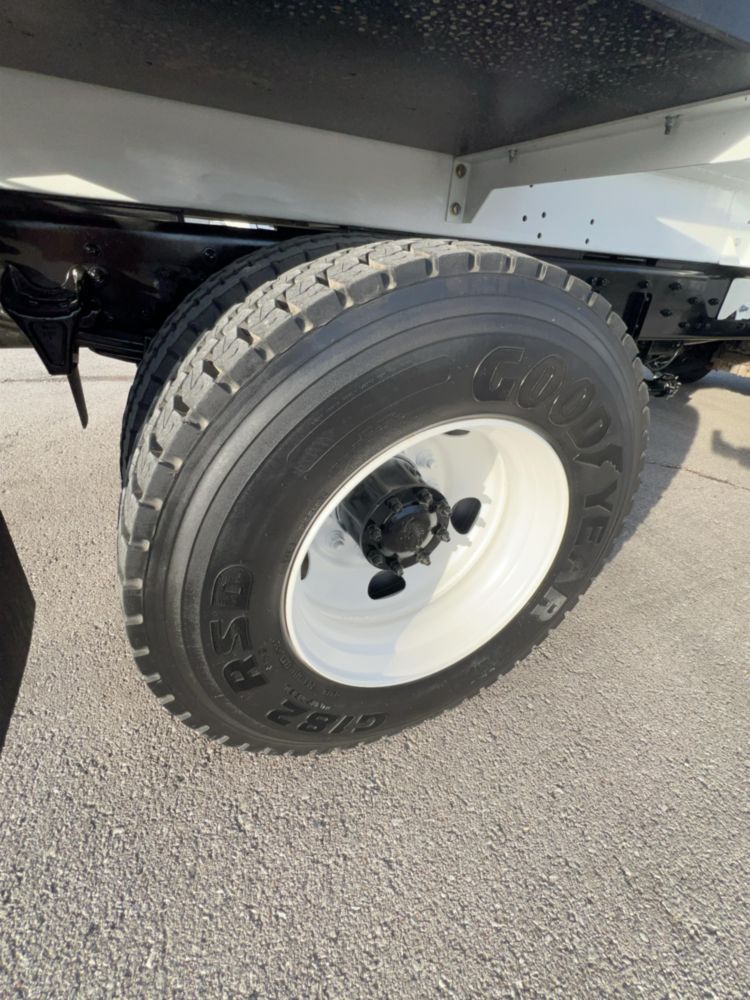 2018 Freightliner M2106 4x2 Load King 2500 Gallon Water Truck