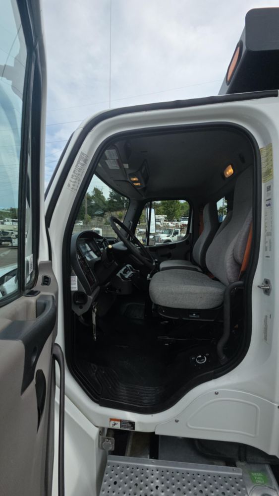 2019 Freightliner M2106 4x2 Load King 10 Ft. Dump Truck