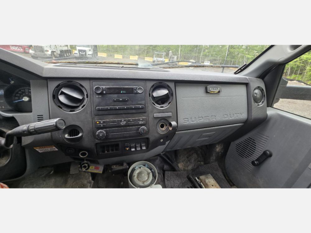 2018 Ford F-750 4x2 Versalift VTP-40-NE Cable Placer Truck