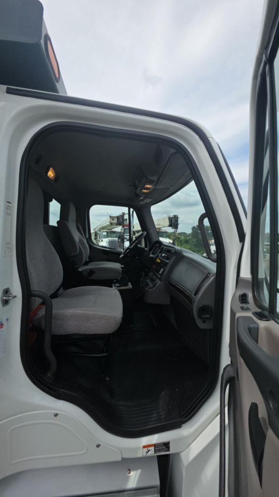 2019 Freightliner M2106 4x2 Load King 10 Ft. Dump Truck