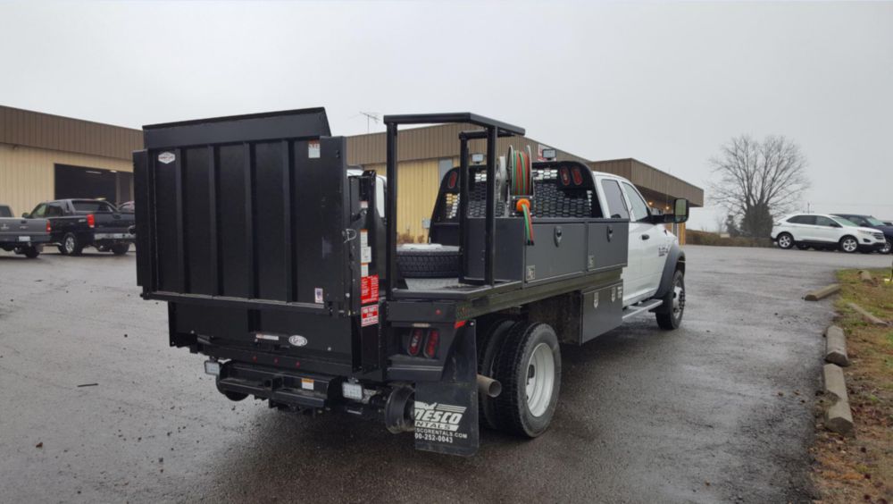 Medium-Duty 19,500 lbs Hi-Rail Welder Truck