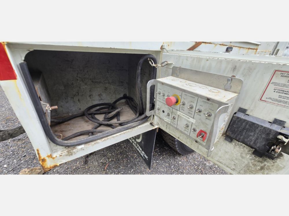 2018 Ford F-750 4x2 Versalift VTP-40-NE Cable Placer Truck