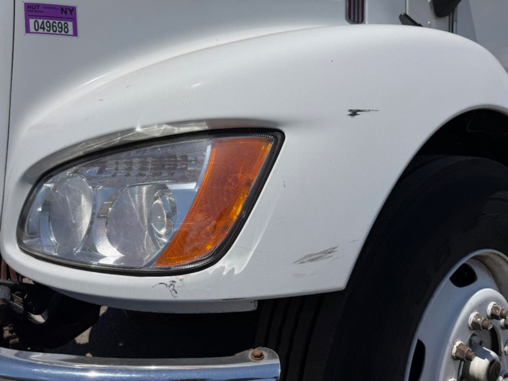2016 Kenworth T-300 Tandem Axle Reefer Truck