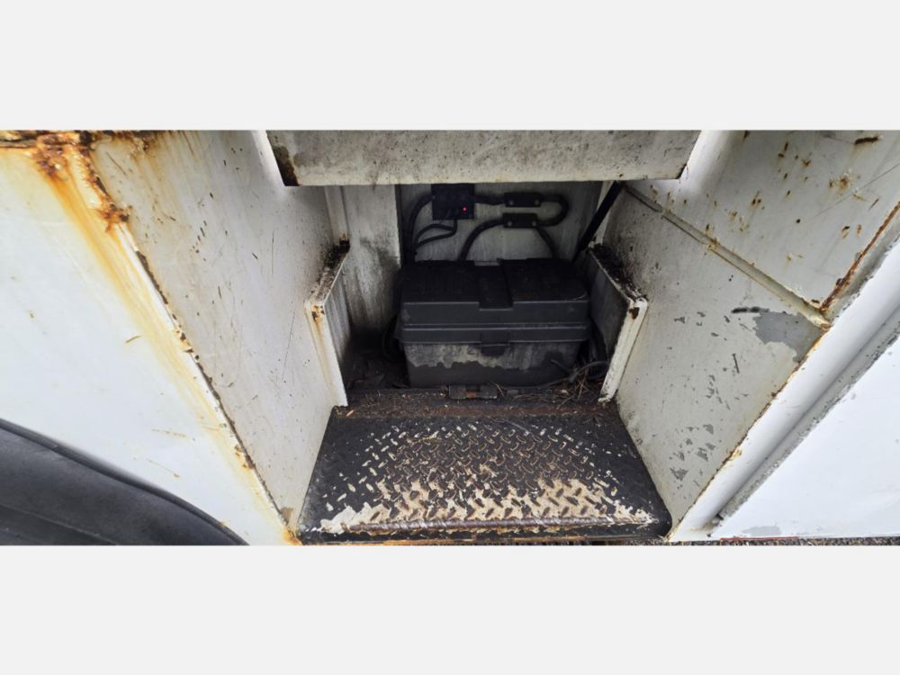 2018 Ford F-750 4x2 Versalift VTP-40-NE Cable Placer Truck