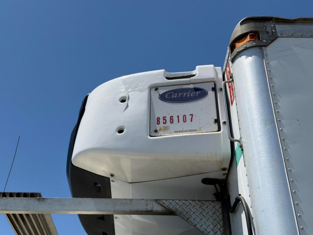 2016 Kenworth T-300 Tandem Axle Reefer Truck