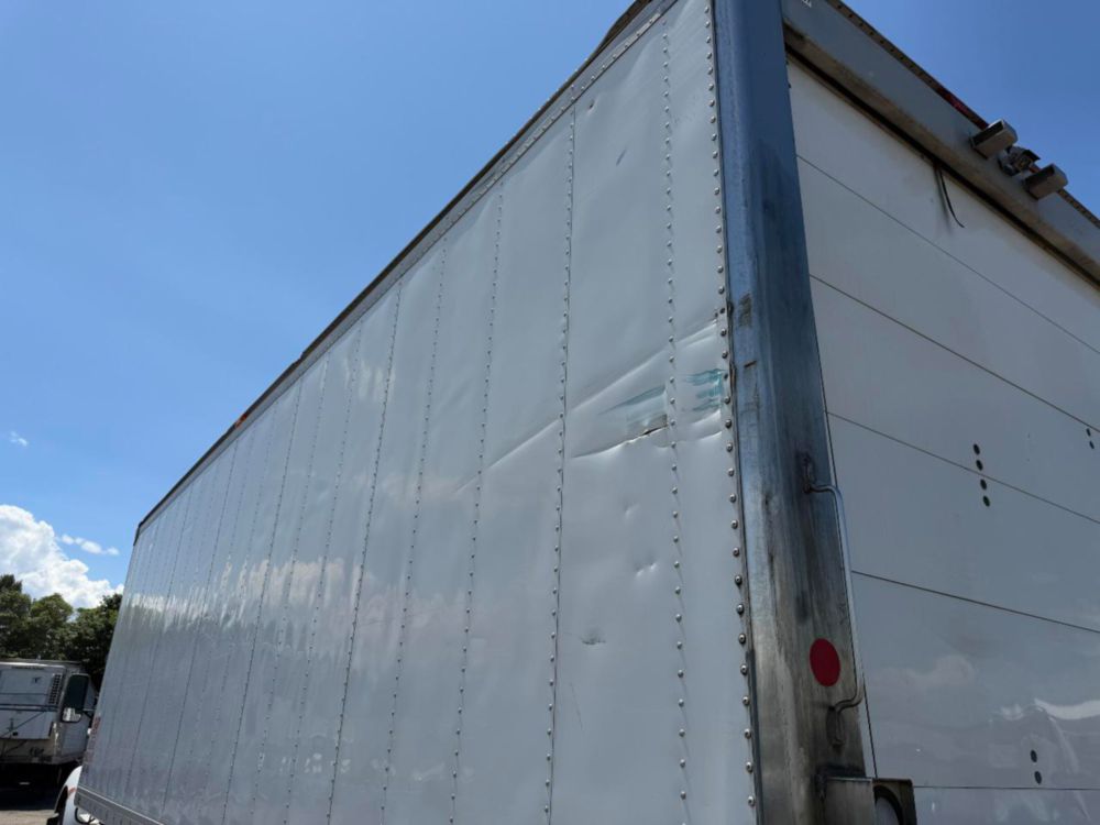 2016 Kenworth T-300 Tandem Axle Reefer Truck