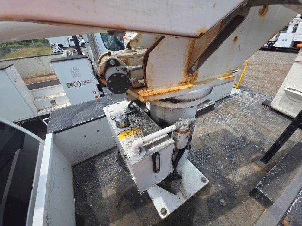 2019 Dodge Ram 5500 4x4 Terex LT-40 Bucket Truck