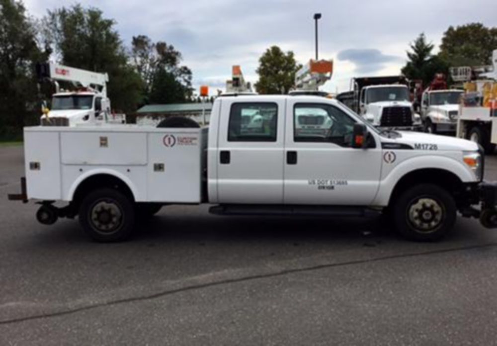 8 ft Light-Duty Service Body Crew Cab Hi-Rail Service Truck