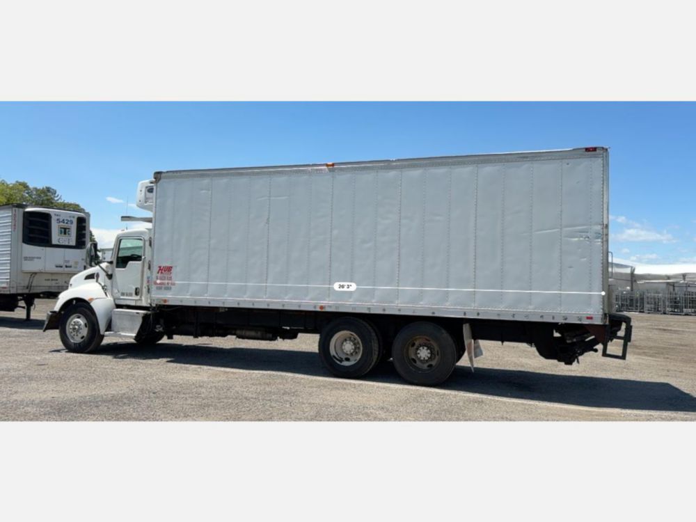 2016 Kenworth T-300 Tandem Axle Reefer Truck