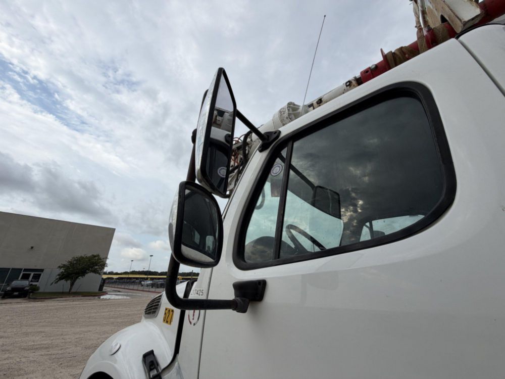 2017 Freightliner M2 Terex Commander 4047 Digger Derrick Truck