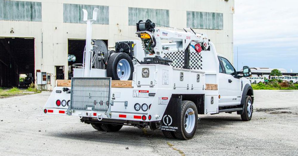 Light-Duty 11,500 ft-lb Telescopic 16,001 lbs Hi-Rail Section Truck