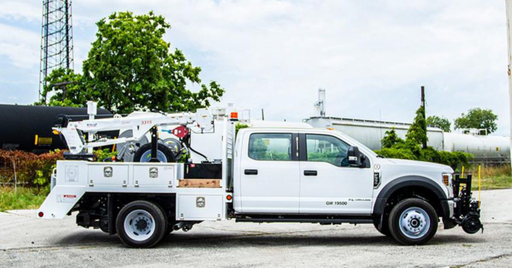 Light-Duty 11,500 ft-lb Telescopic 16,001 lbs Hi-Rail Section Truck