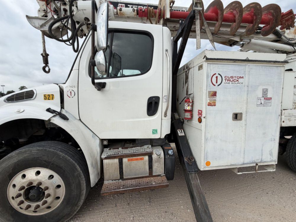 2017 Freightliner M2 Terex Commander 4047 Digger Derrick Truck