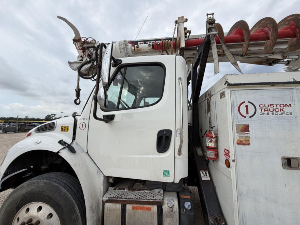 2017 Freightliner M2 Terex Commander 4047 Digger Derrick Truck