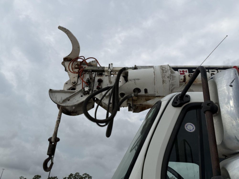 2017 Freightliner M2 Terex Commander 4047 Digger Derrick Truck