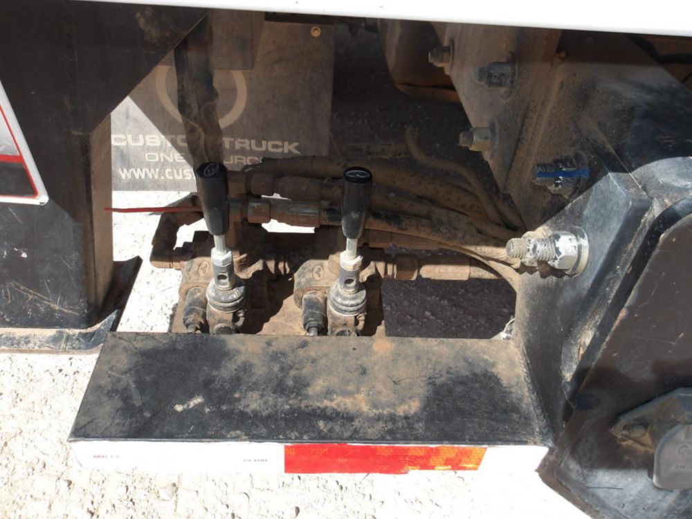 2017 Dodge Ram 5500 4x4 Versalift VST-47-I Material Handler Bucket Truck