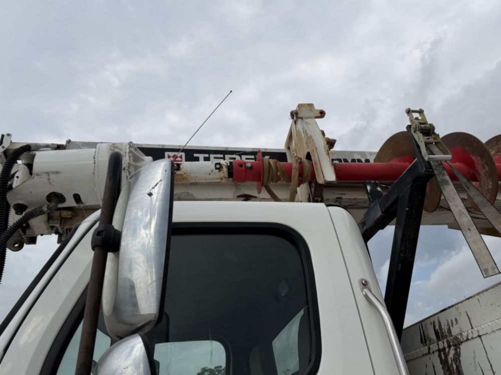 2017 Freightliner M2 Terex Commander 4047 Digger Derrick Truck