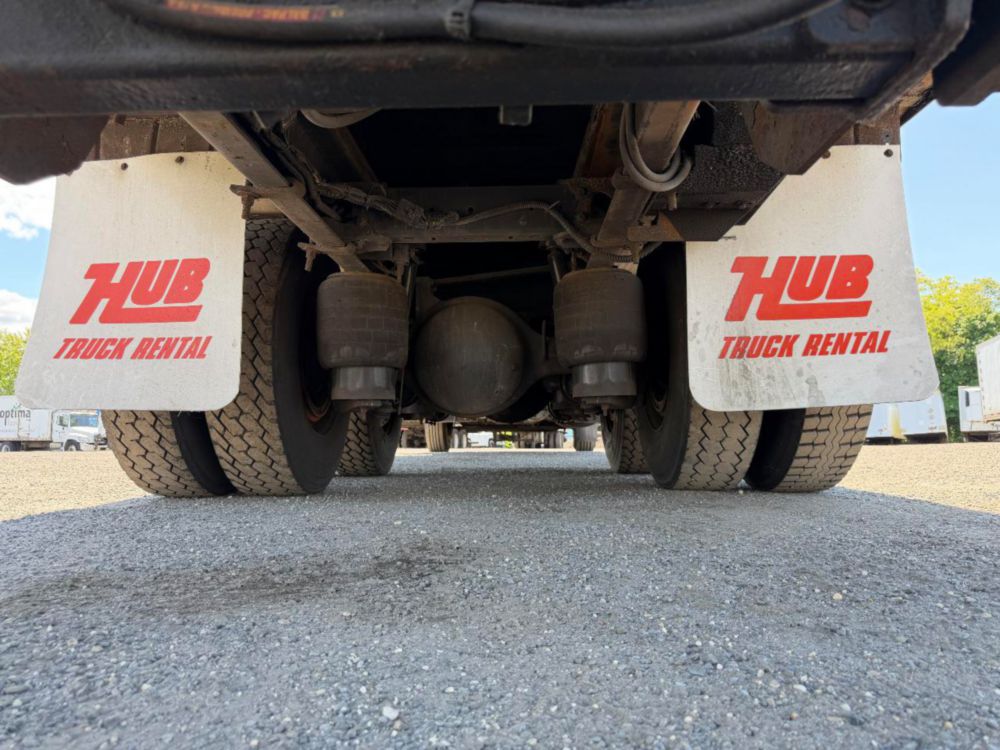 2016 Kenworth T-300 Tandem Axle Reefer Truck