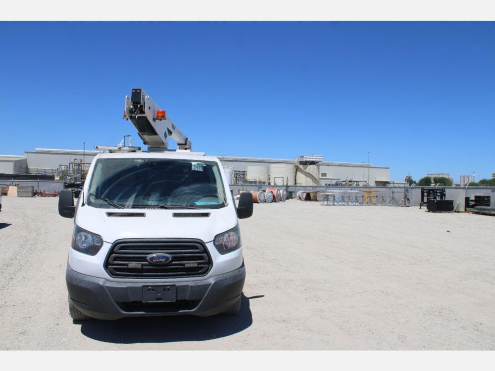2019 Ford T-350 Versalift Vantel-29-NE Bucket Truck