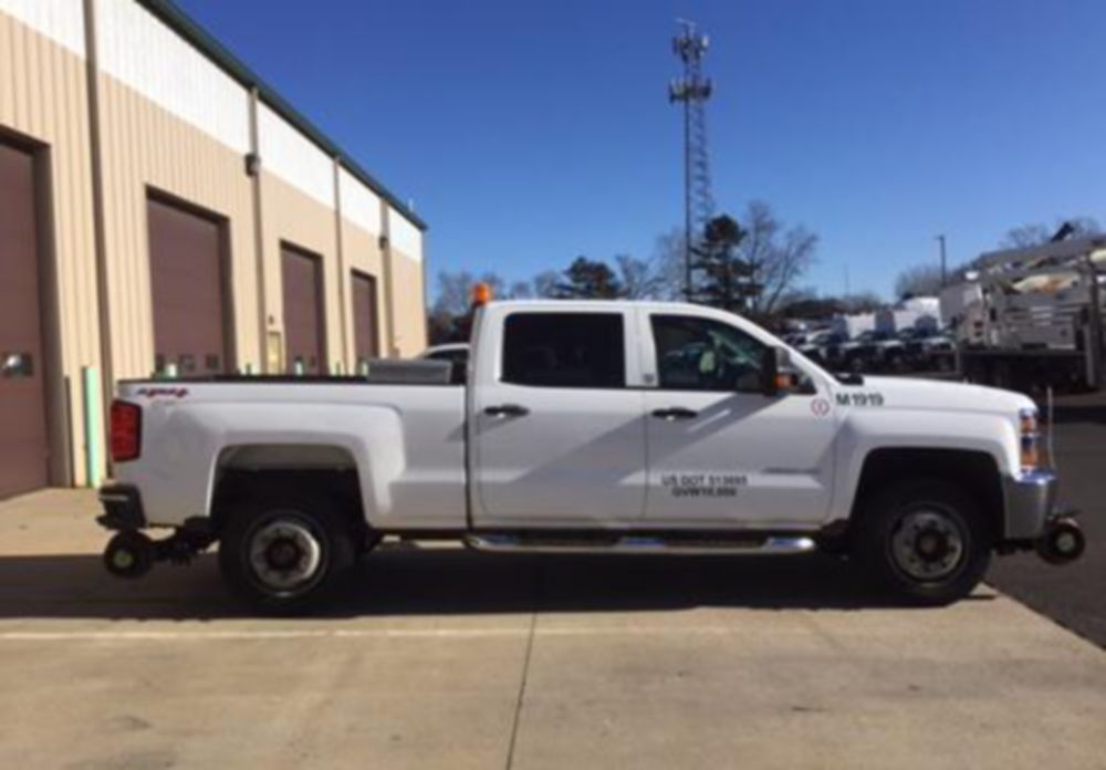 1 Ton Regular Cab AWD Gas Hi-Rail Pickup Truck