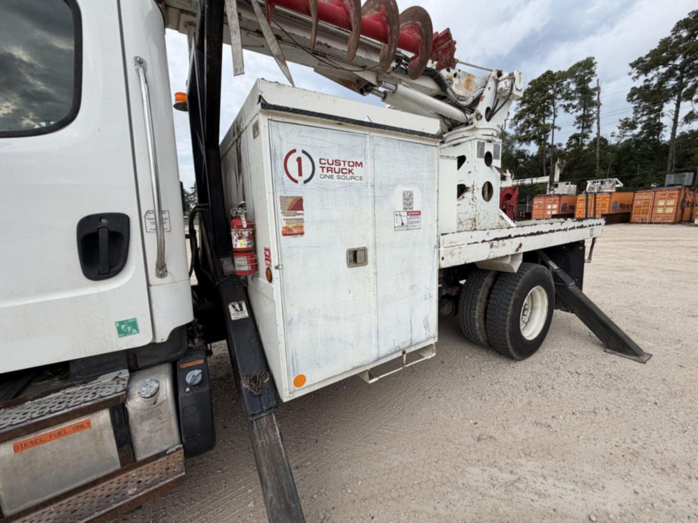 2017 Freightliner M2 Terex Commander 4047 Digger Derrick Truck